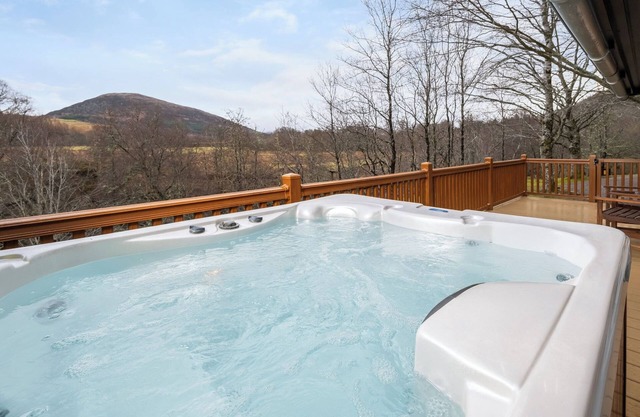 Tomatin Highland Lodges