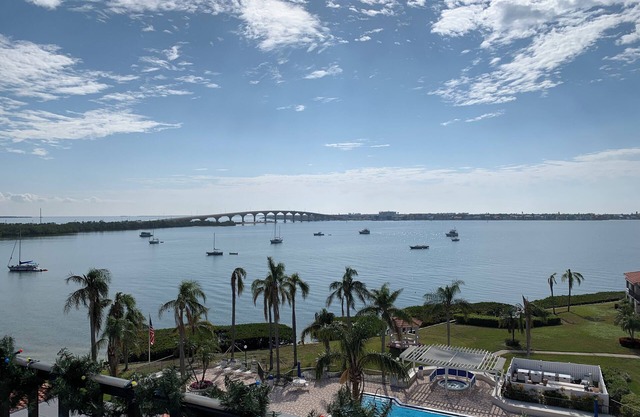Bahia Del Mar Petersburg 