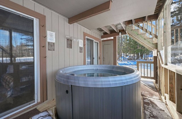 Trailsides Condo in the Heart of Ski Country