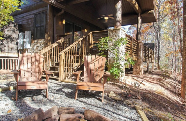Treehouse Bryson City 