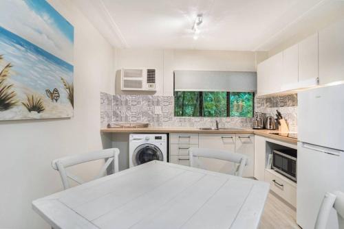 Fenced Garden The Beach 