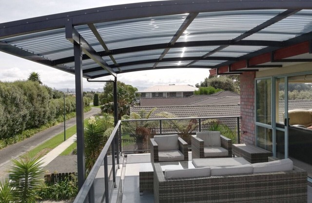 Tuis Nest Bowentown Holiday 