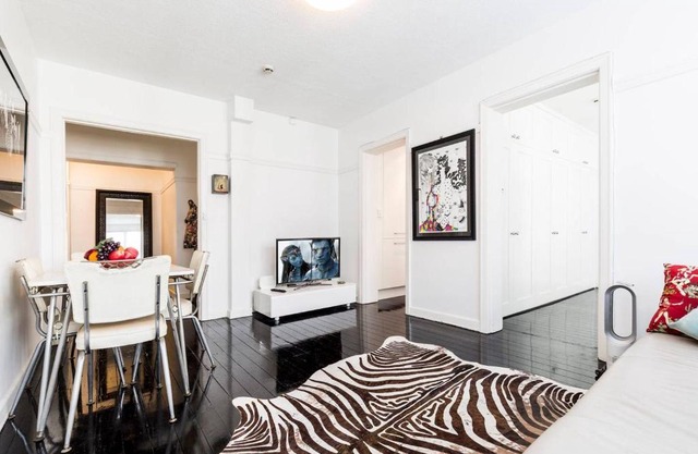 Two Bedroom Apartment in Elizabeth Bay/Potts Point