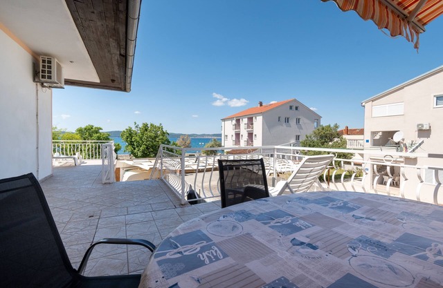 Two bedroom apartment near beach Bibinje, Zadar (A-5865-b)