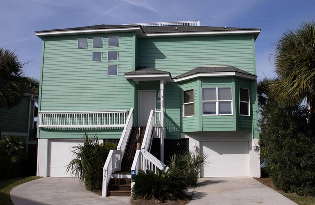 Ocean Point Dr 