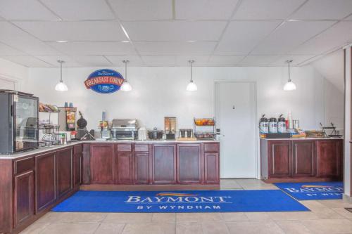 Baymont 