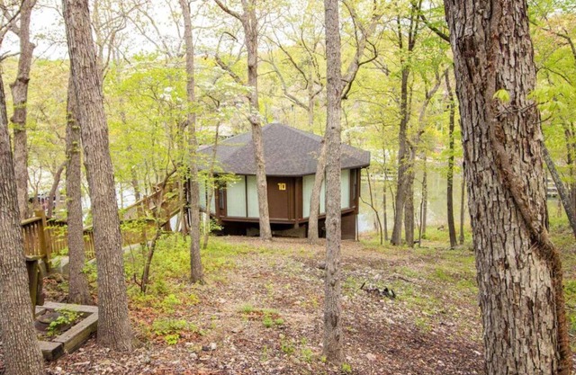 Unit 10 - Treetop 2 Bedroom Villa