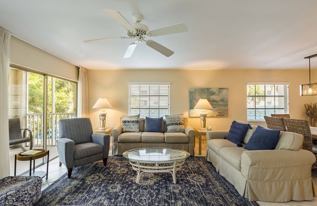 Unit 140- 2 Bedroom 2 Bathroom Gulf Side Club Corner Condominium