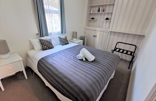 Unit 2 - Two Bedroom - HomeAway