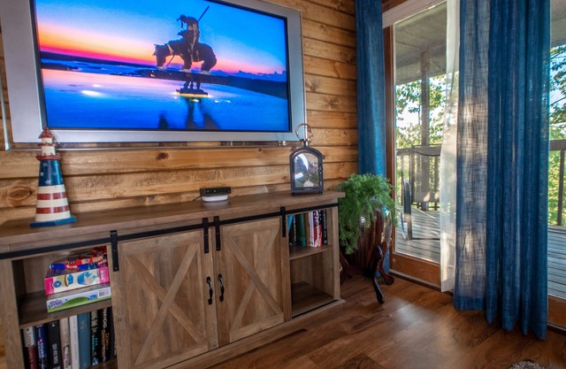 UP TO 50% OFF, Peaceful Ozark Mtn Home, 1 Mi to Silver Dollar City