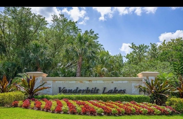 Vanderbilt Lakes 
