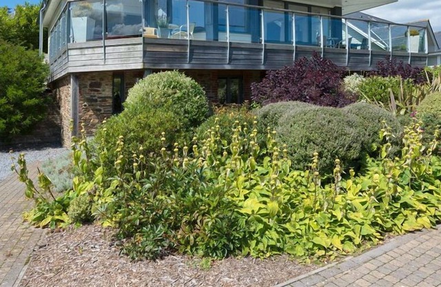 Vantage Point Hillfield Village Dartmouth 