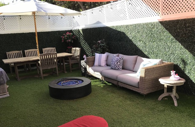 Venice Beach Bungalow just steps from the canals