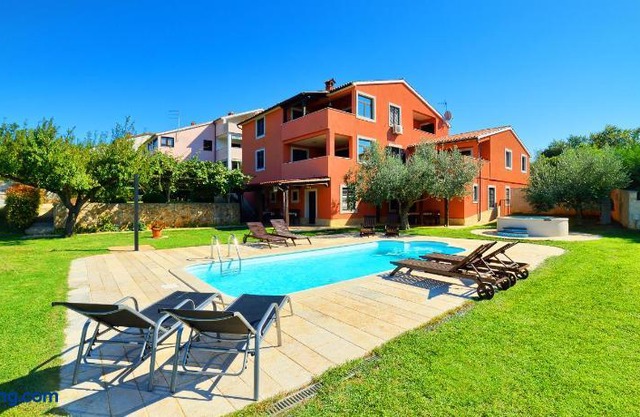 Vila Mare1