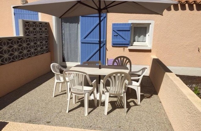 Villa 4 pers climatisée, piscine, près commerces et plage, courts de tennis à proximité - FR-1-81-219