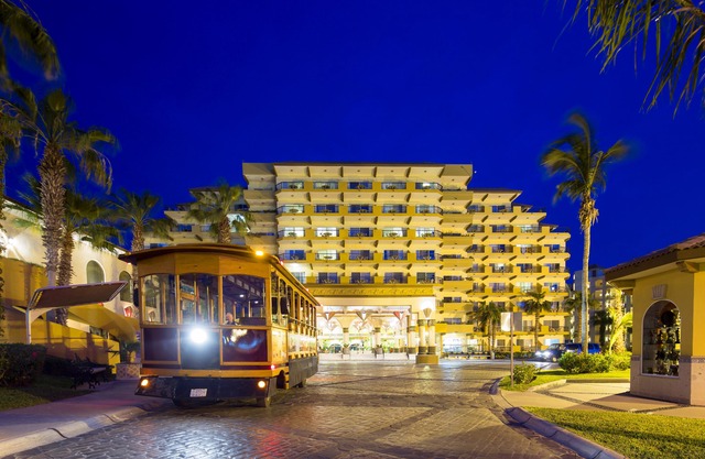 Villa Del Palmar Beach Resort 