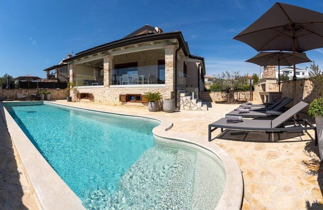 Villa Tar 