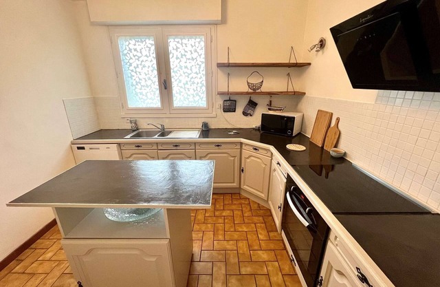 Villa Port-Louis, 4 bedrooms, 10 persons