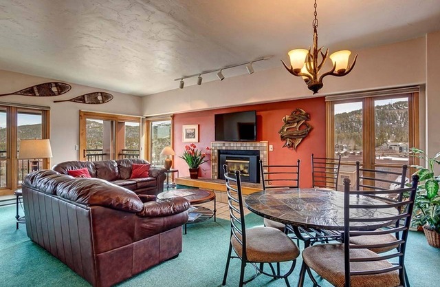 Village Penthouse At Wetterhorn Condo: Ski-In/Out