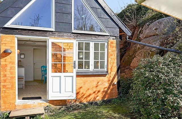 Vintage Holiday Home in Svaneke Near Small Harbor