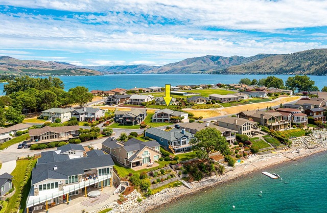 Wapato Point Vacation Home! Big Views-Resort Amenities-Short walk to Manson!