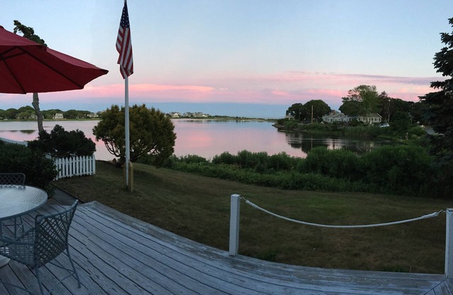Waterfront 3 BR Cape - Walk to Beach Falmouth, MA Special Offseason Rates