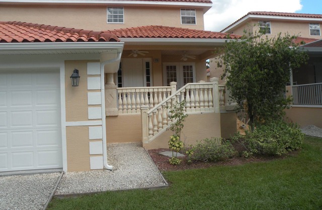 Waterfront! Boat dock available for rent, pet friendly, families welcome!