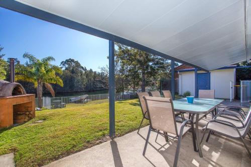 Entrance Waterfront Wonder 