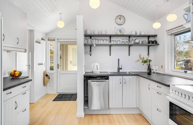 Welcome to this charming cottage with sea view close to the sea.