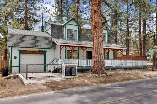 Whiskey Mountain Lodge 