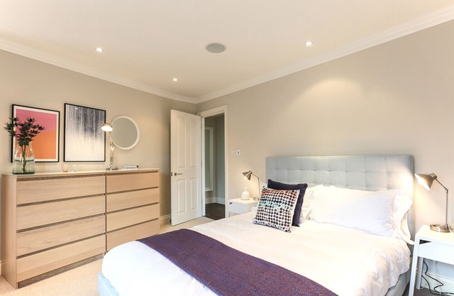 White Hill House 5 - Large Penthouse with Roof Terrace