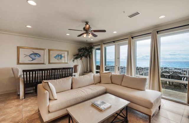 White Sands 17 (447) 4 bedroom/3 bathroom Gulf Front Townhouse