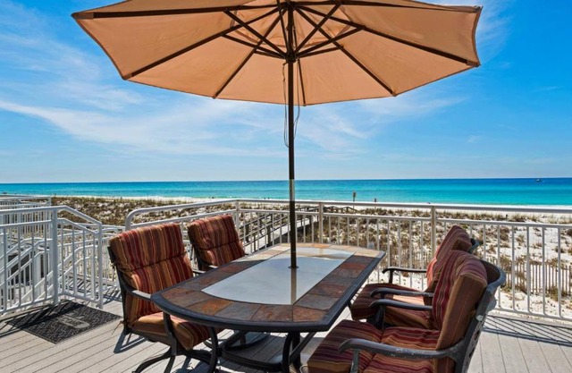 White Sands 7 (425) - 3 bed/3.5 bath GulfFront Townhouse