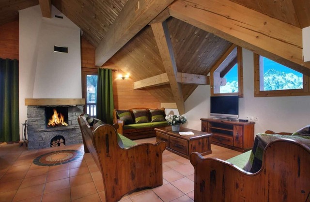 Resort Swimming Sauna Hammam Fireplace 