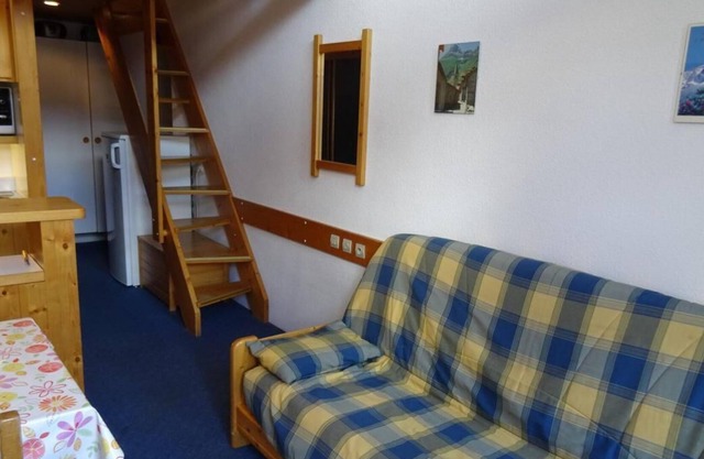 Foot Of The Slopes Swimming Ski Locker 