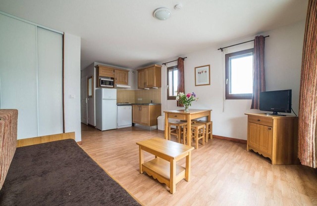 Swimming Sauna Ski Locker Bottières 