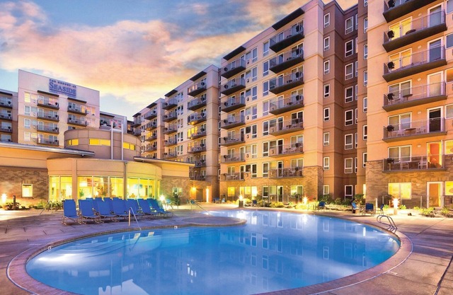 Worldmark Seaside Deluxe Unit Top 4 floors! Jetted tub, Great Pool! The Best!