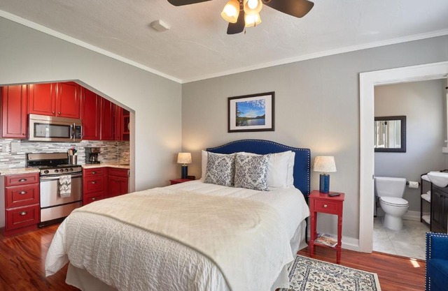 Yamhill Flats: Suite #4