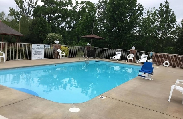 You Found it! Free Breakfast, Free Parking, Pets Allowed, Outdoor Pool