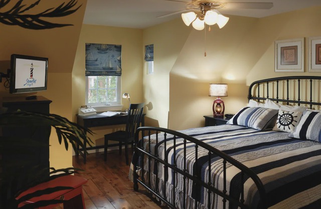 You will LOVE Thanksgiving and Family at Stormy Point Village in Branson, MO