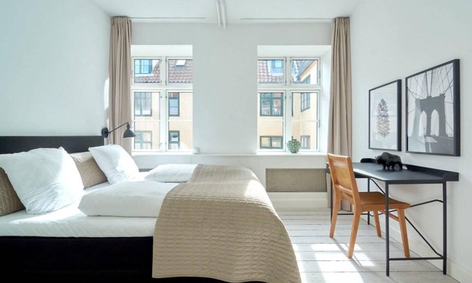 Copenhagen City Centre Apartment | 100 m² Apartment ∙ 6 bedrooms ∙ 13 guests