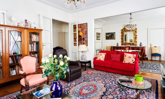 Ternes Apartment | 100 m² Apartment ∙ 1 bedroom ∙ 5 guests