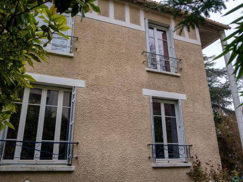 Vanves Villa | 100 m² Villa ∙ 2 bedrooms ∙ 7 guests