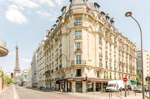 Grenelle Apartment | 120 m² Apartment ∙ 5 bedrooms ∙ 12 guests