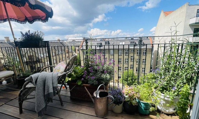 Frederiksberg C Apartment | 122 m² Apartment ∙ 2 bedrooms ∙ 5 guests