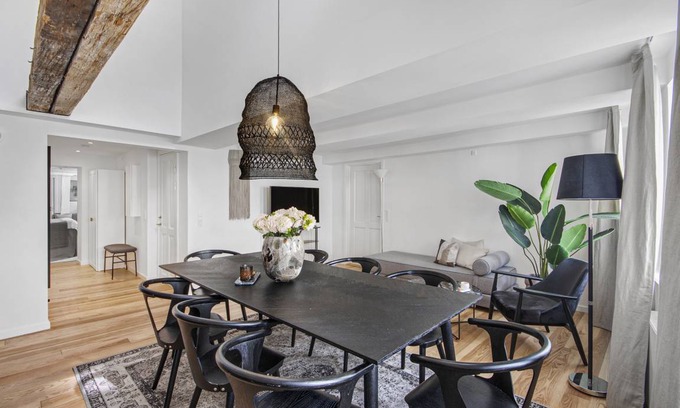 Copenhagen City Centre Apartment | 135 m² Apartment ∙ 4 bedrooms ∙ 8 guests