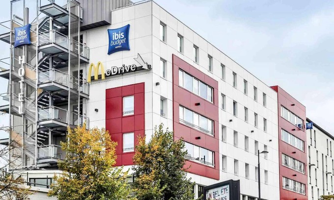 Vanves Hotel | 15 m² Hotel ∙ 127 guests