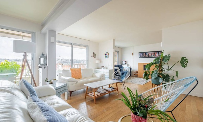 Prince–Marmottan Apartment | 150 m² Apartment ∙ 4 bedrooms ∙ 8 guests