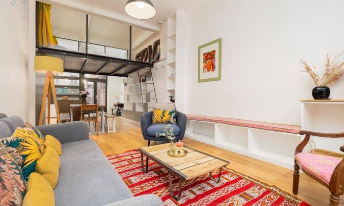 Saint-Denis Apartment | 150 m² Apartment ∙ 6 bedrooms ∙ 12 guests