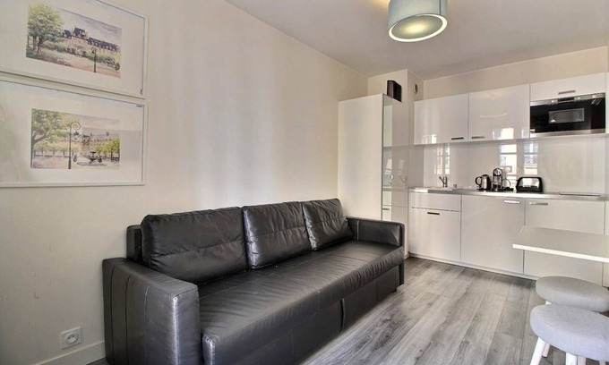 Arsenal Apartment | 18 m² Apartment ∙ 2 guests